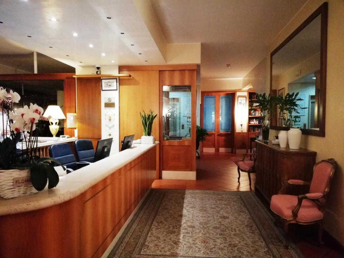 Hotel Parco Delle Rose シルヴィ・マリーナ エクステリア 写真